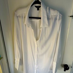 Vera Wang Women’s White chiffon dressy blouse